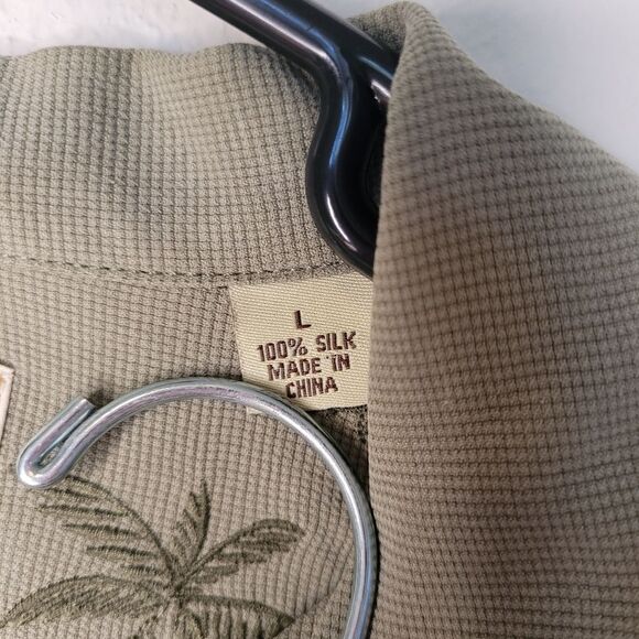 Tommy Bahama 100% Silk Short Sleeve Size Large - Picture 5 of 5